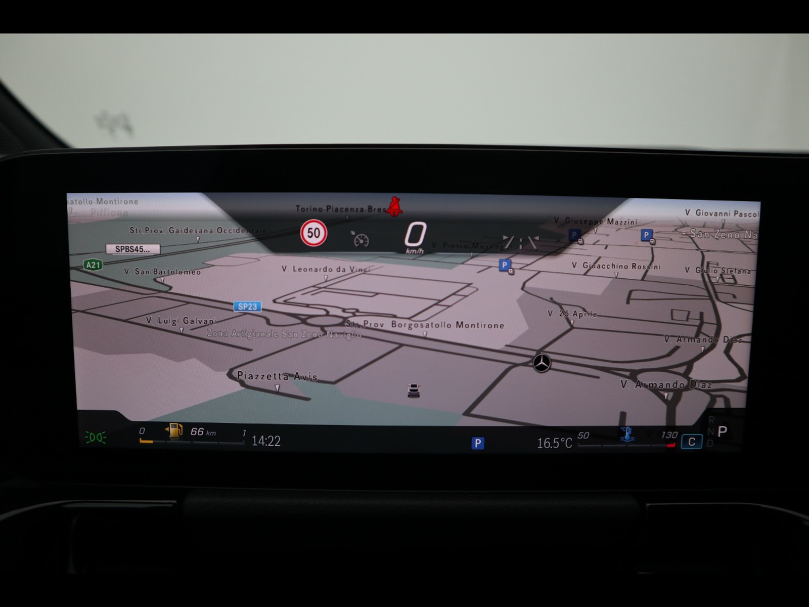 16 - Mercedes GLA 180 d amg line advanced plus 8g-dct