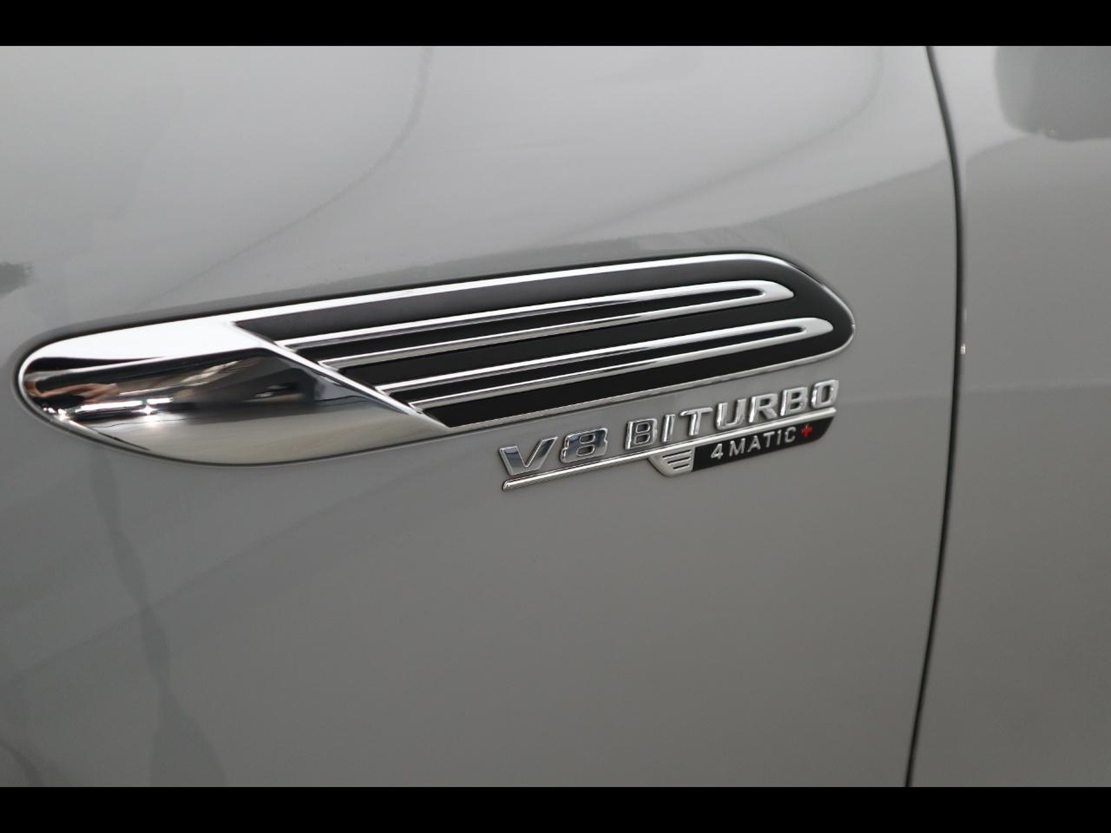 21 - AMG SL amg roadster 63 v8 premium plus 4matic+ speedshift mct amg