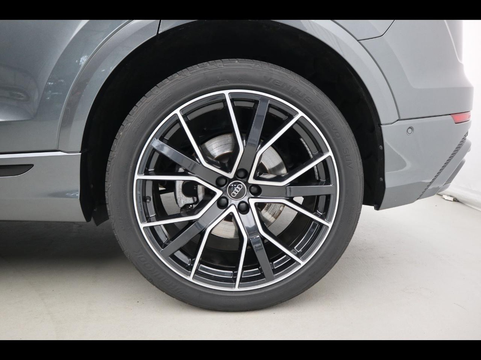 4 - Audi Q8 50 3.0 v6 tdi mhev sport quattro tiptronic