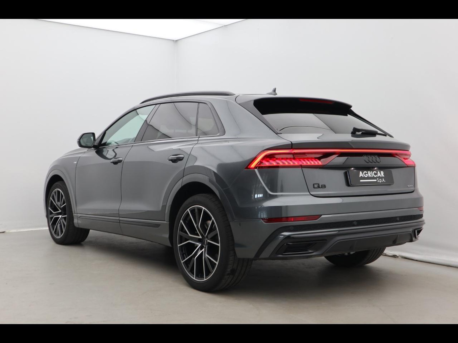5 - Audi Q8 50 3.0 v6 tdi mhev sport quattro tiptronic