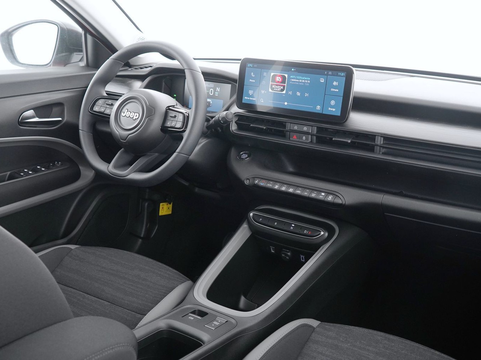 6 - Jeep Avenger full-electric longitude fwd auto