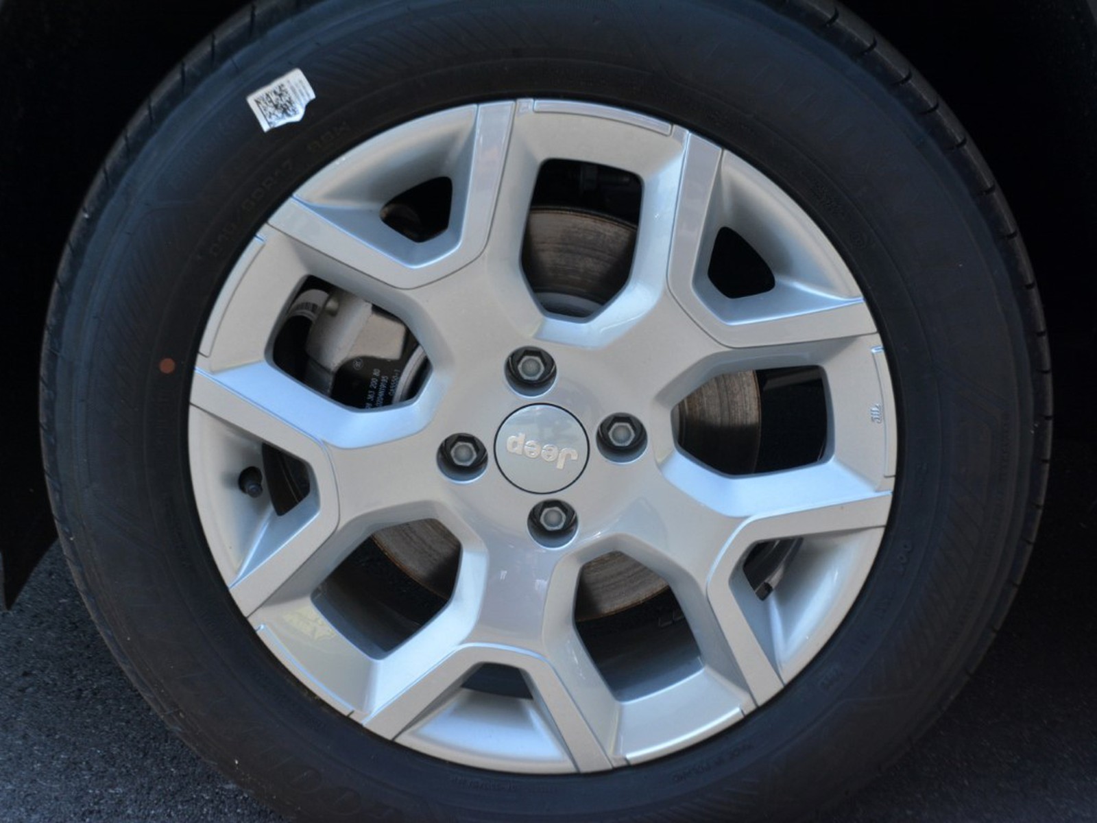 17 - Jeep Avenger full-electric altitude fwd auto