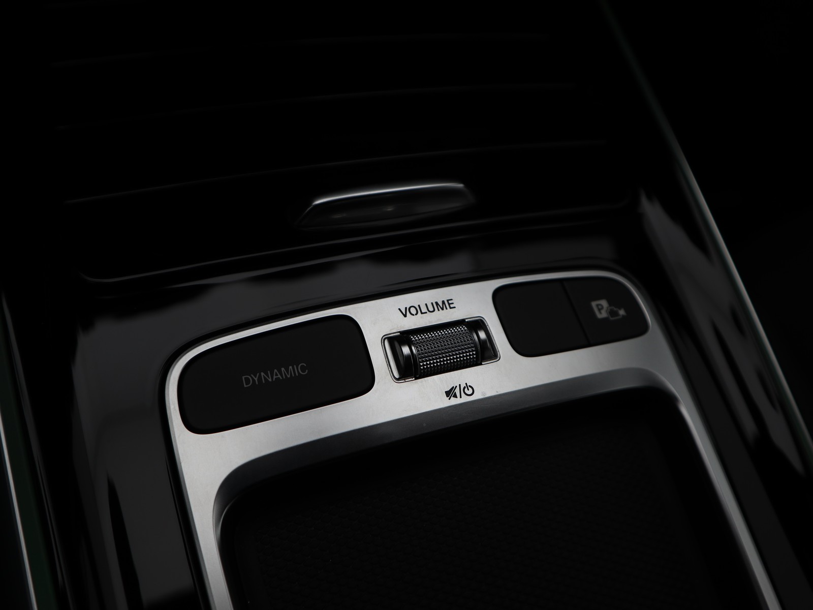 14 - Mercedes EQA 250+ amg line advanced