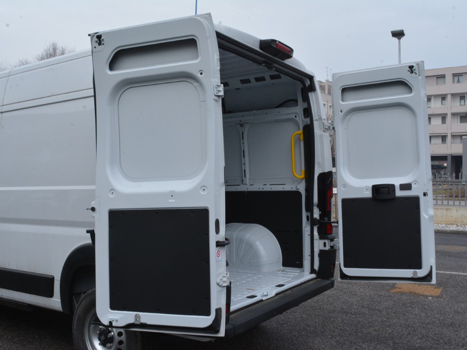 21 - Fiat Professional Ducato e maxi heavy 35 l3h2 205kw charger 22kw