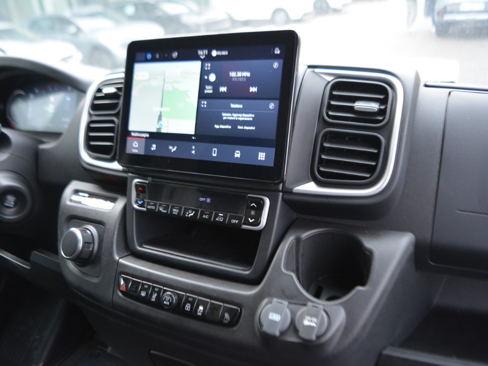 9 - Fiat Professional Ducato e maxi heavy 35 l3h2 205kw charger 22kw