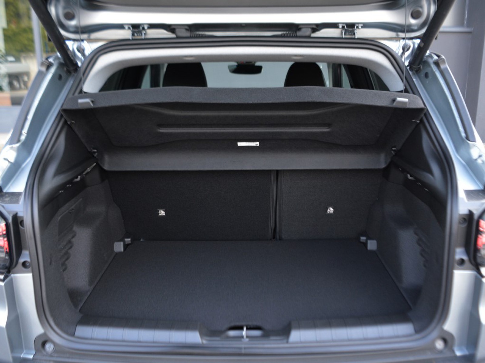 14 - Jeep Avenger 1.2 turbo 100cv summit fwd