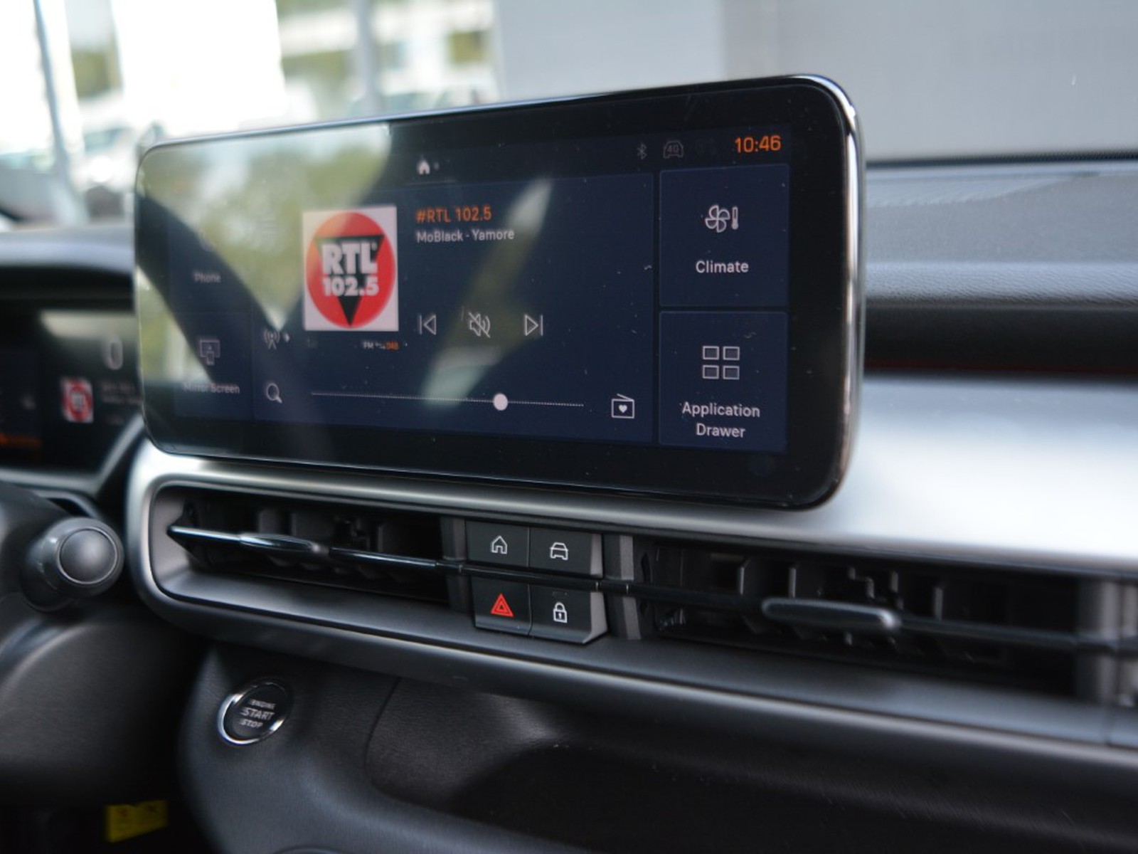 10 - Jeep Avenger 1.2 turbo 100cv summit fwd