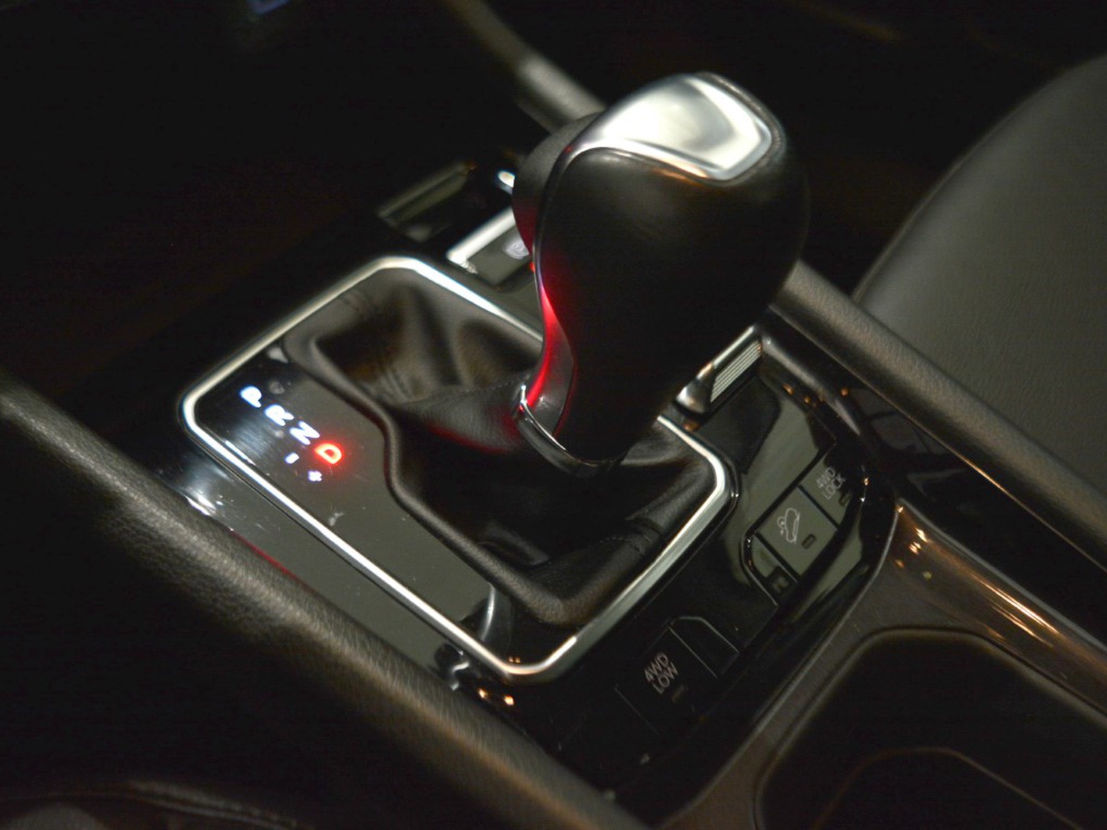 18 - Jeep Compass 1.3 turbo t4 phev business 4xe at6