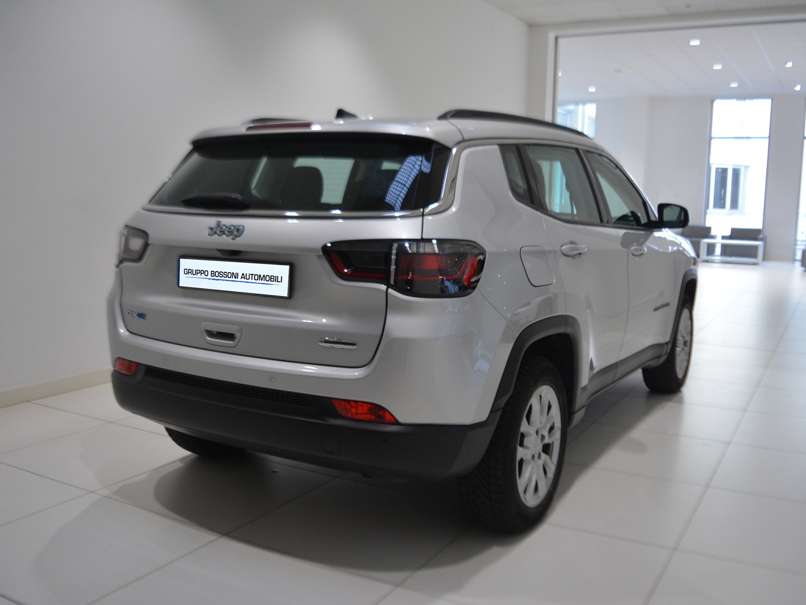 3 - Jeep Compass 1.3 turbo t4 phev business 4xe at6