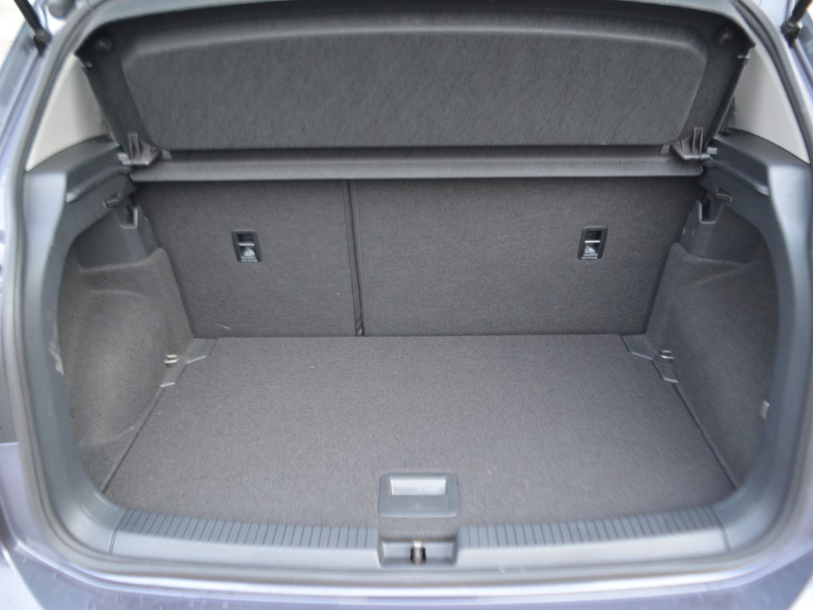 14 - Volkswagen T-Cross 1.5 tsi 150cv style dsg