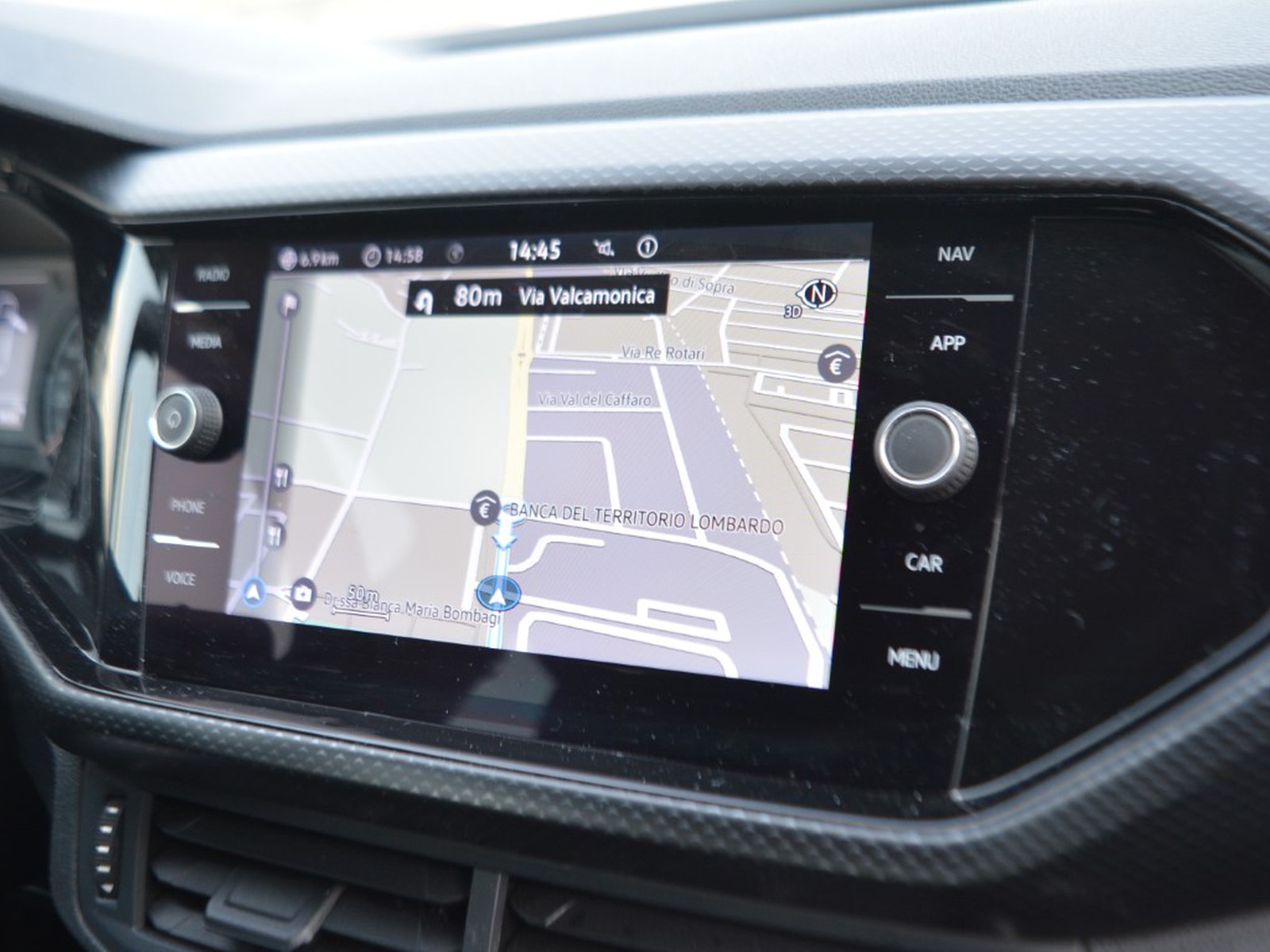 10 - Volkswagen T-Cross 1.5 tsi 150cv style dsg