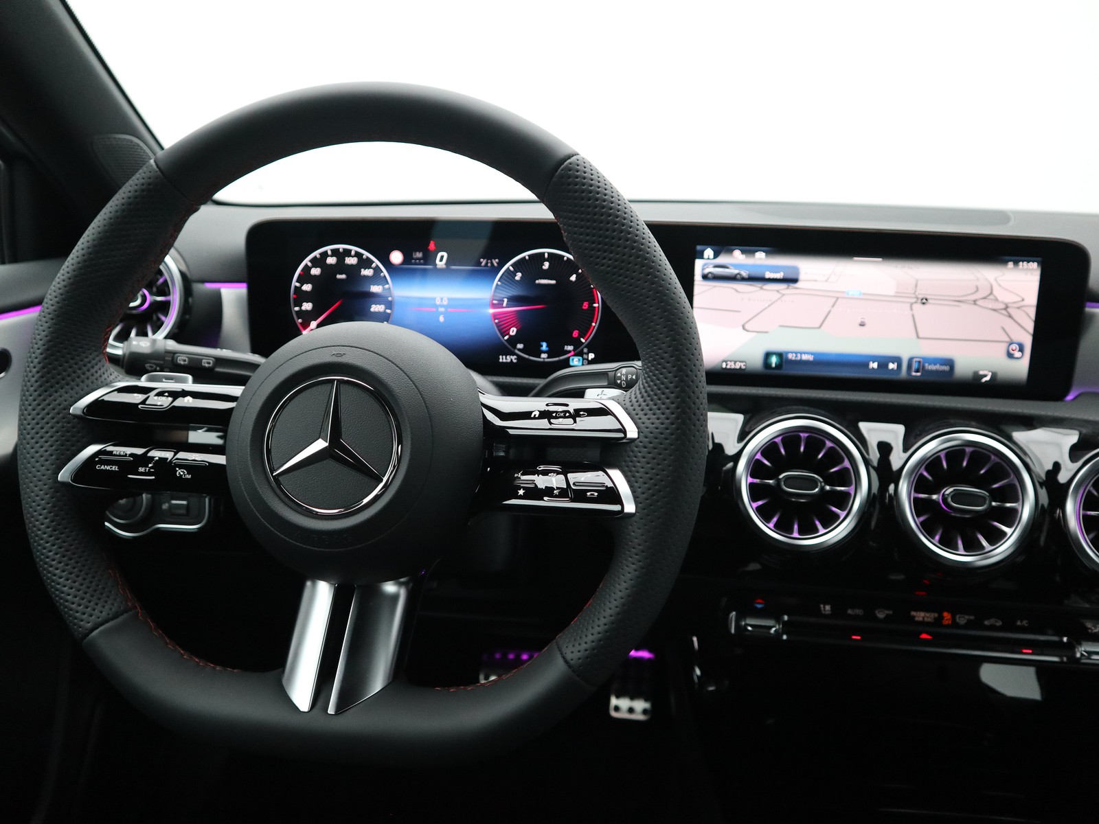 12 - Mercedes Classe A 200 d amg line advanced plus speedshift dct amg 8g