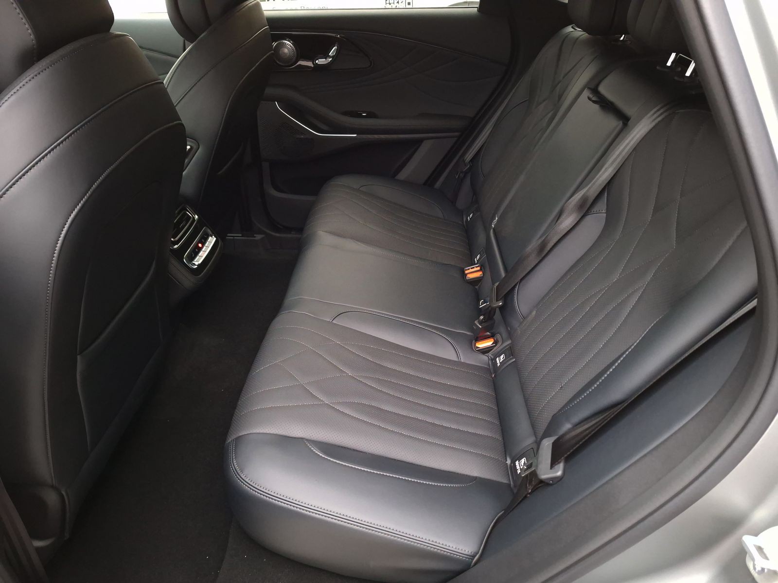 12 - Omoda 9 shs-p 1.5 tgdi plug-in premium i-awd dht3