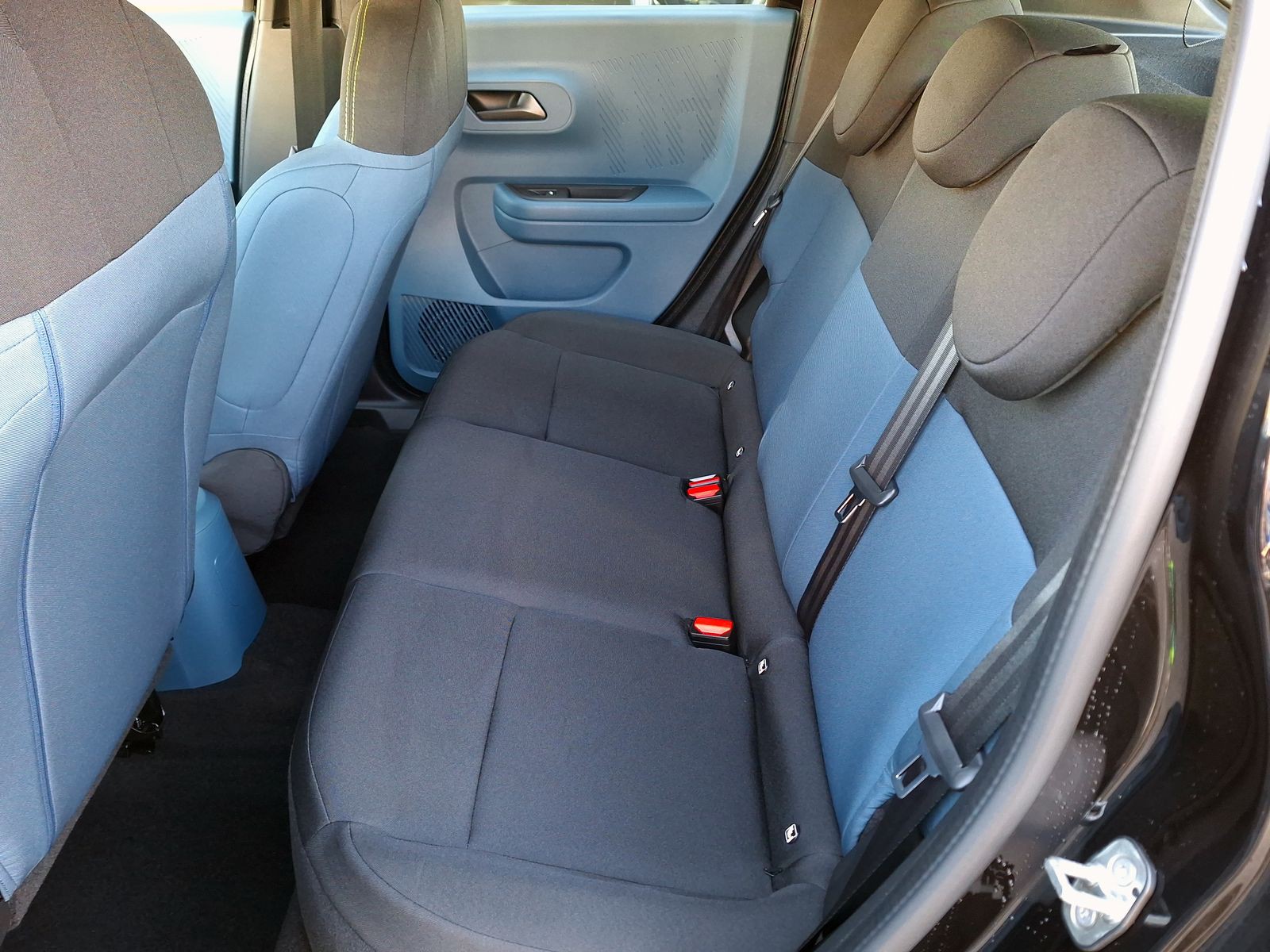 12 - Fiat Grande Panda 1.2 hybrid 110cv icon