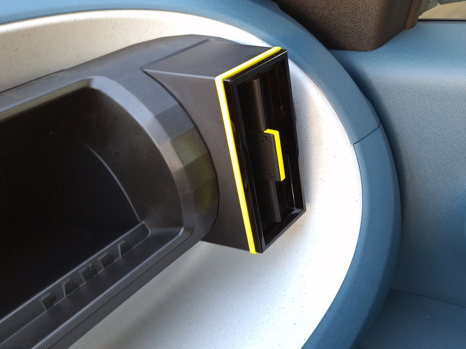 17 - Fiat Grande Panda 1.2 hybrid 110cv icon