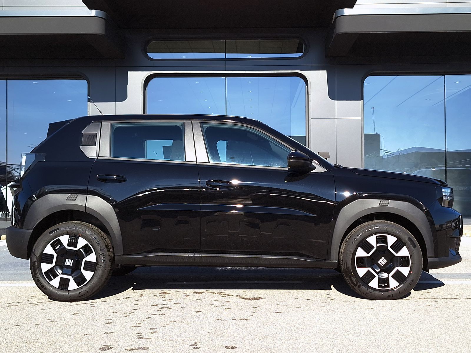 4 - Fiat Grande Panda 1.2 hybrid 110cv icon