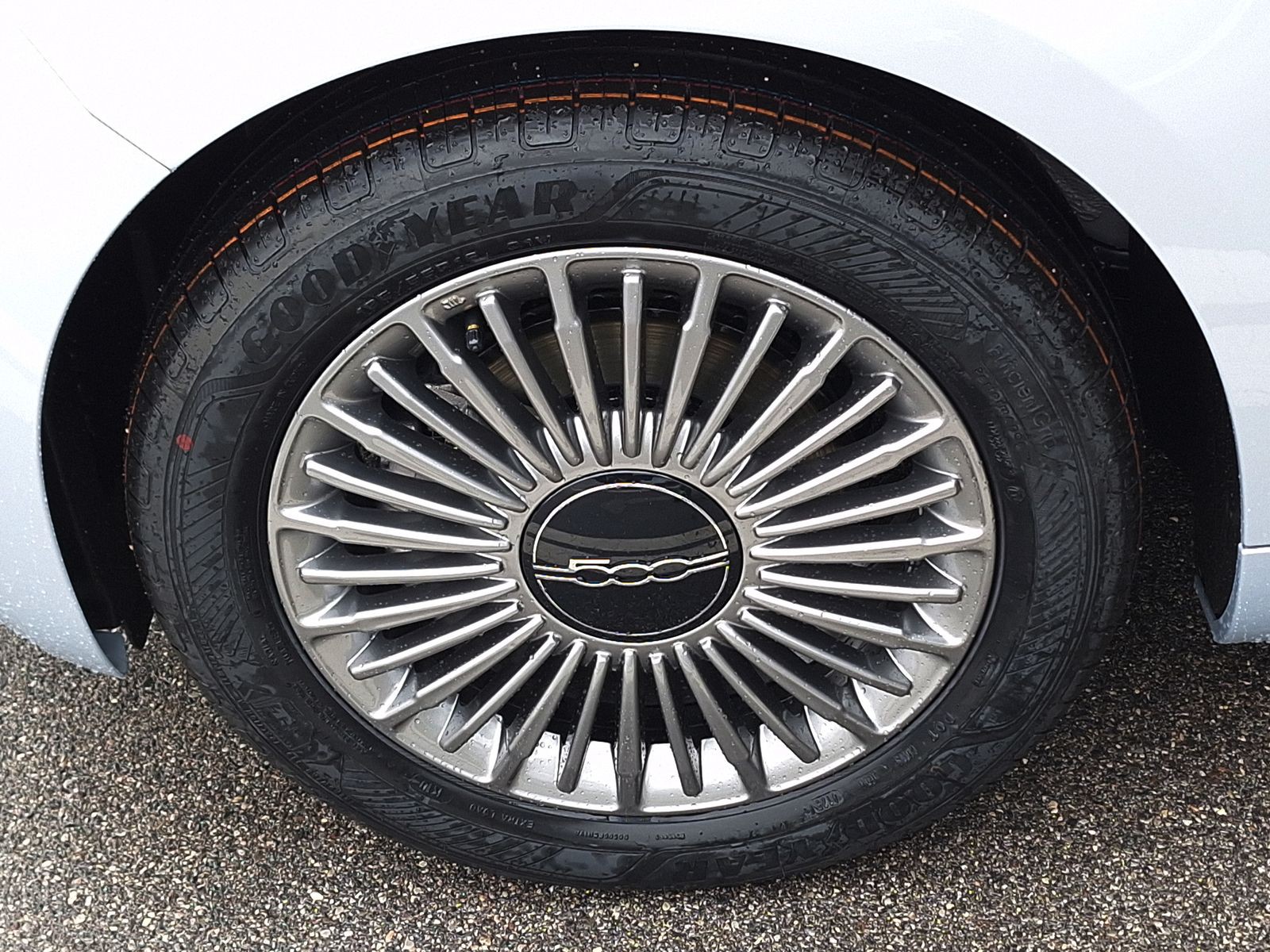 12 - Fiat 500 1.0 hybrid torino