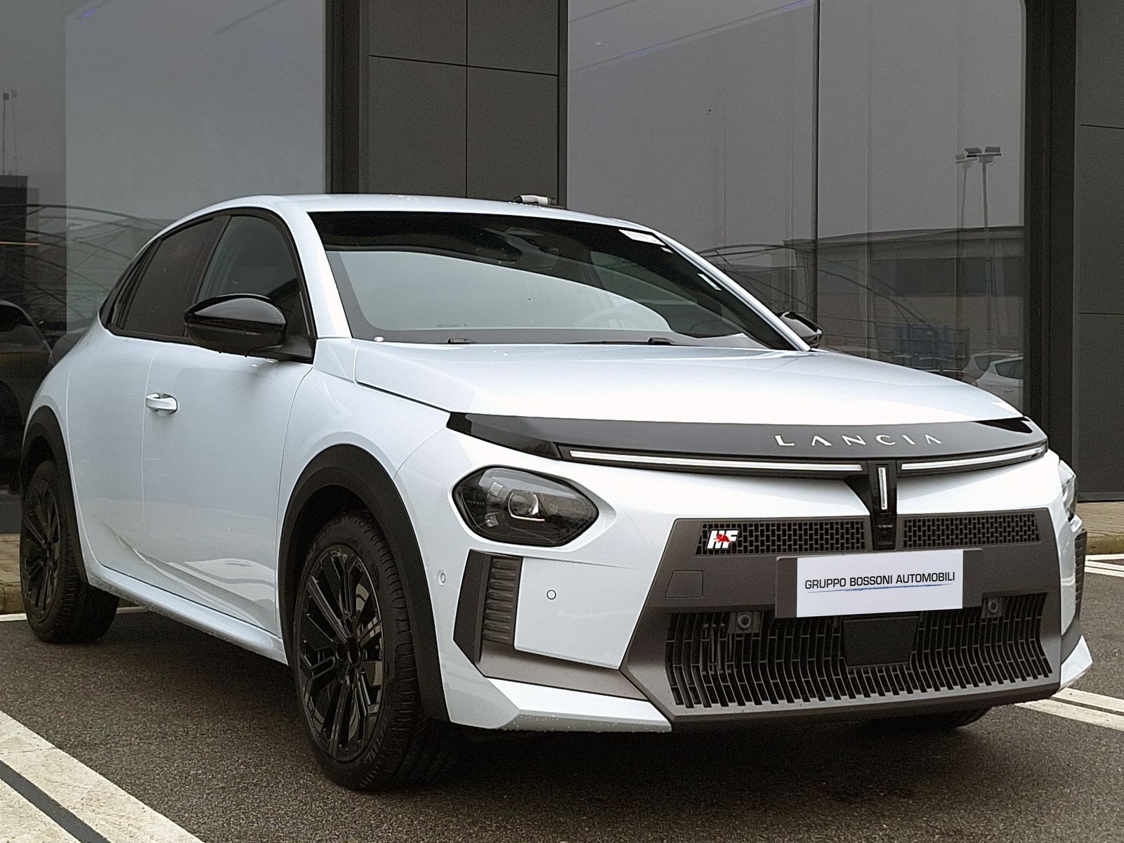 3 - Lancia Ypsilon 1.2 mhev 110cv hf line e-dct