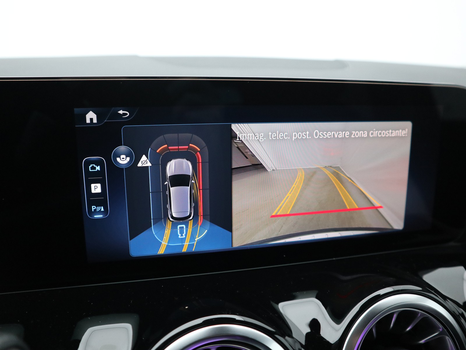 11 - Mercedes GLA 200 d amg line premium 8g-dct