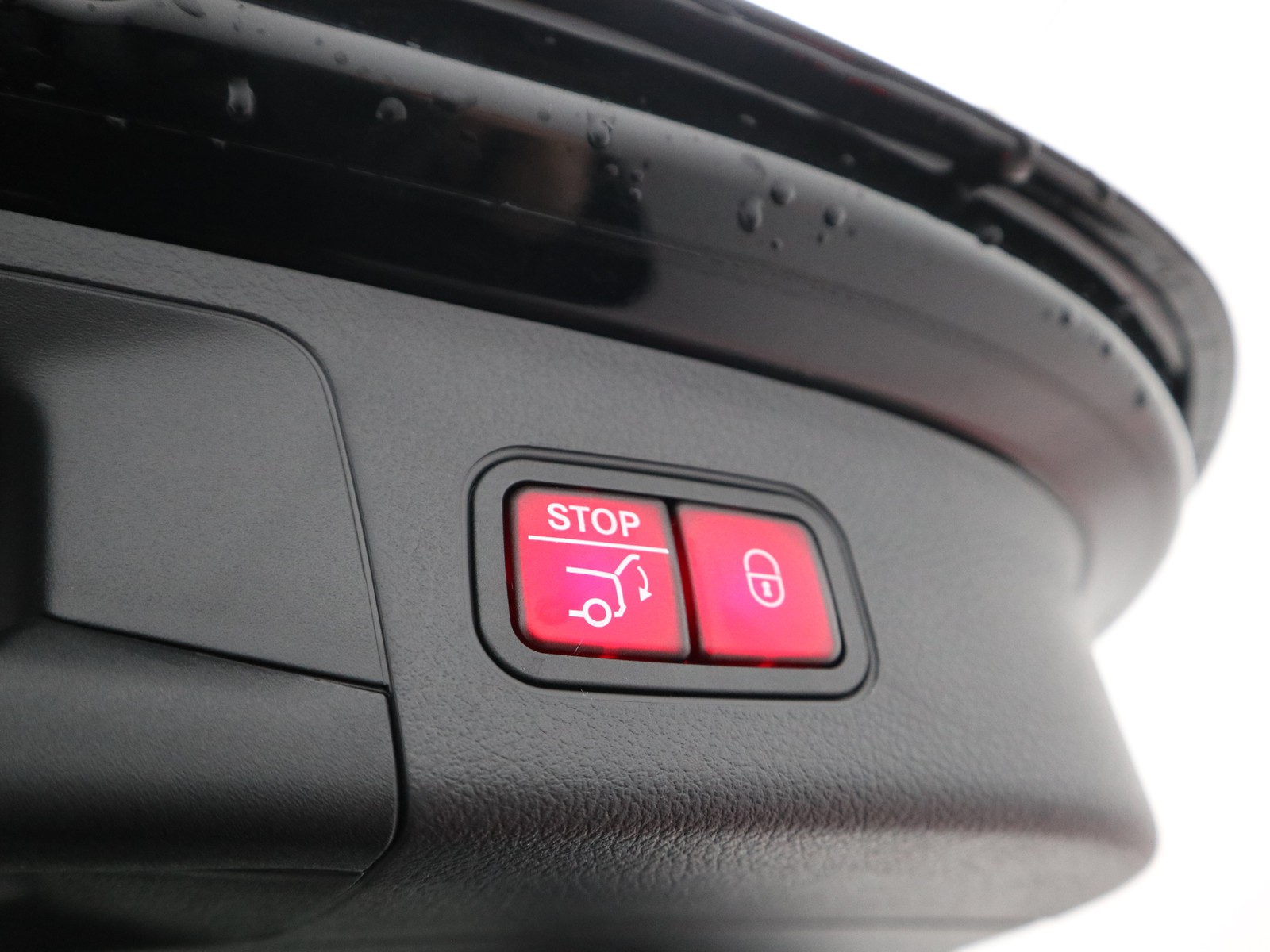 18 - Mercedes GLA 200 d amg line premium 8g-dct