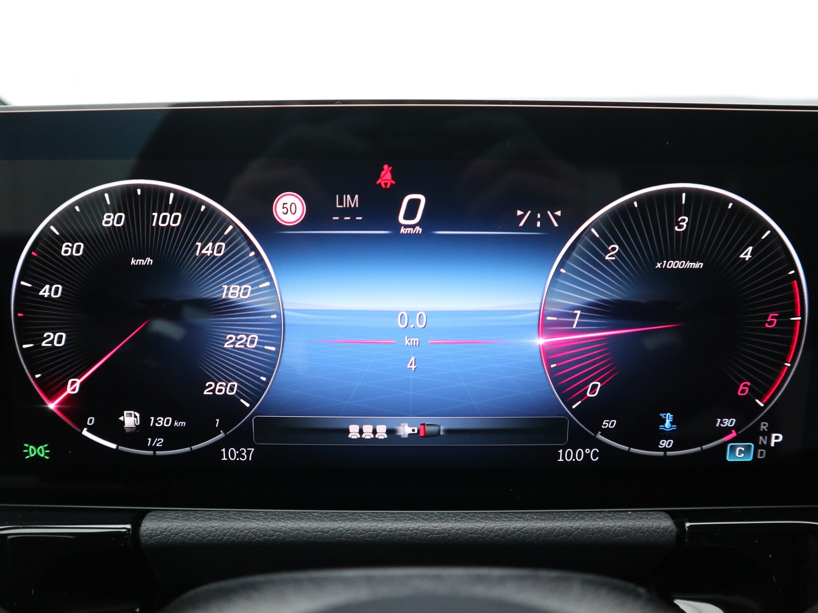 9 - Mercedes GLA 200 d amg line premium 8g-dct