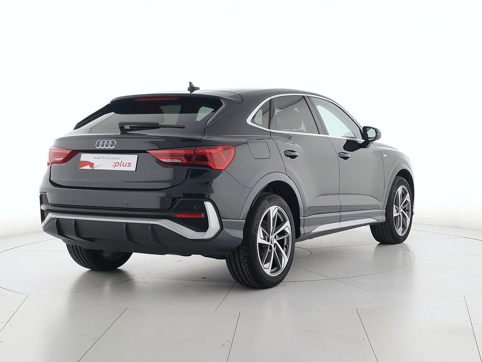 2 - Audi Q3 sportback 35 1.5 tfsi evo2 s line edition s tronic