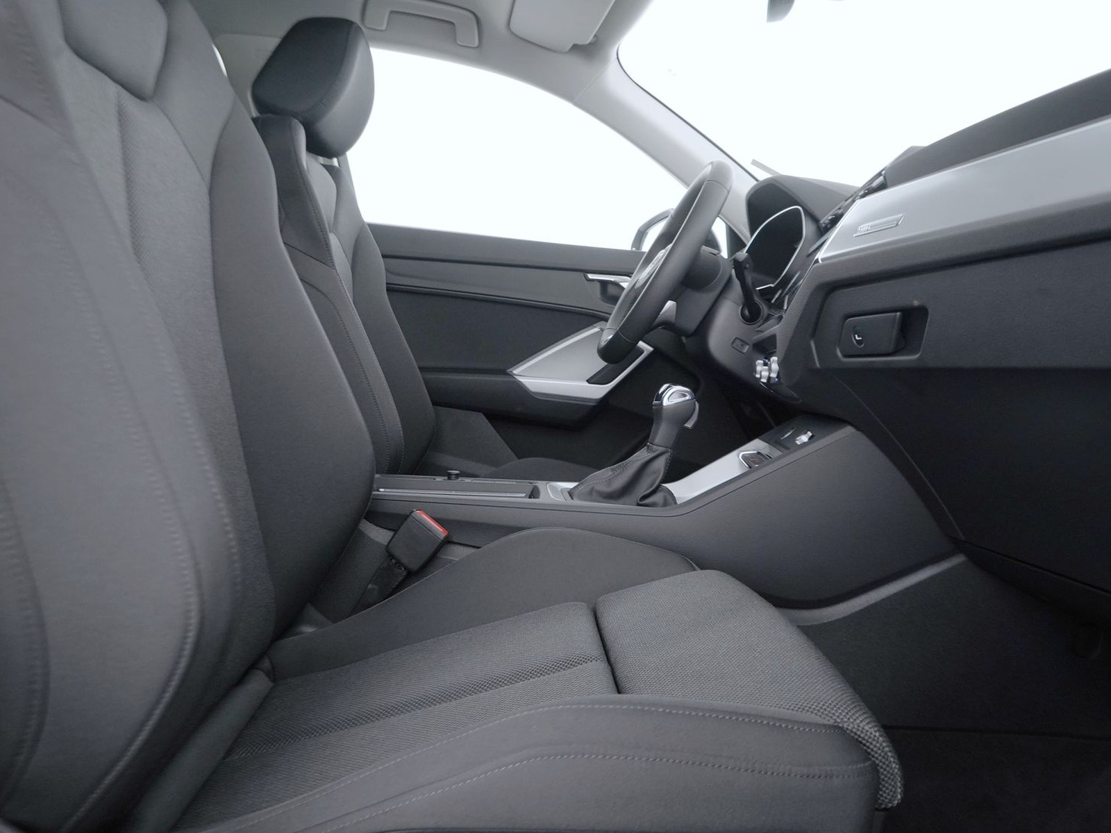 16 - Audi Q3 sportback 35 1.5 tfsi evo2 s line edition s tronic