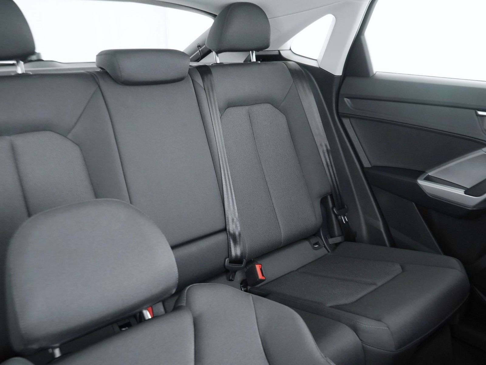 21 - Audi Q3 sportback 35 1.5 tfsi evo2 s line edition s tronic