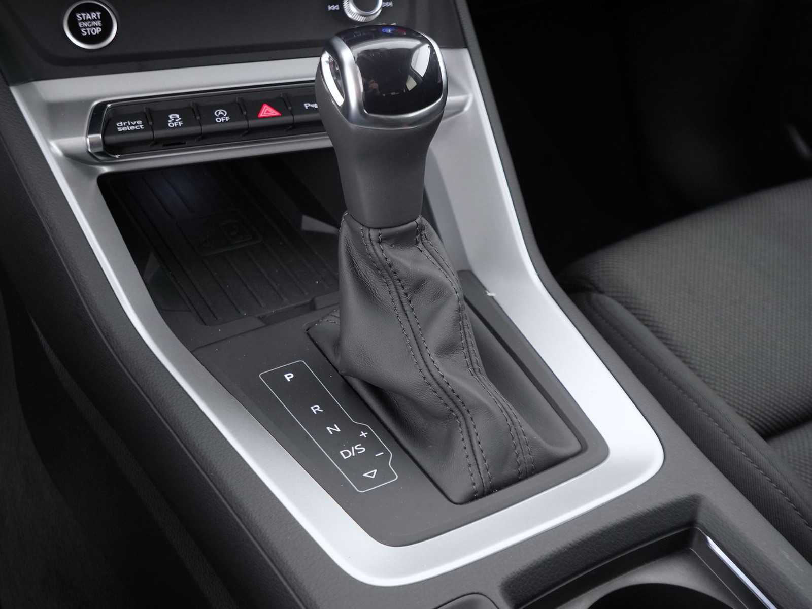 22 - Audi Q3 sportback 35 1.5 tfsi evo2 s line edition s tronic