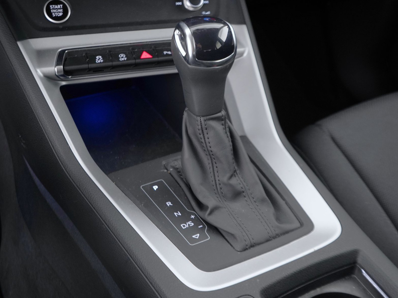 22 - Audi Q3 35 2.0 tdi business advanced s tronic