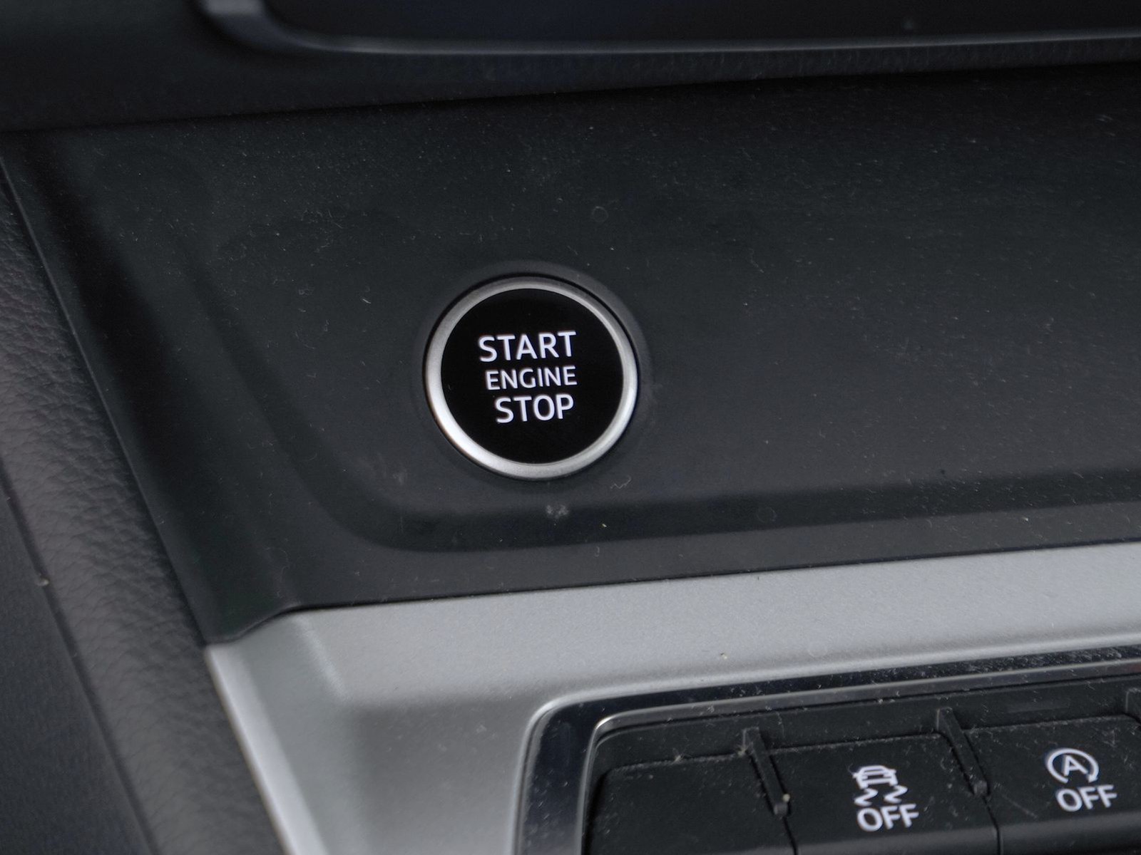 23 - Audi Q3 35 2.0 tdi business advanced s tronic