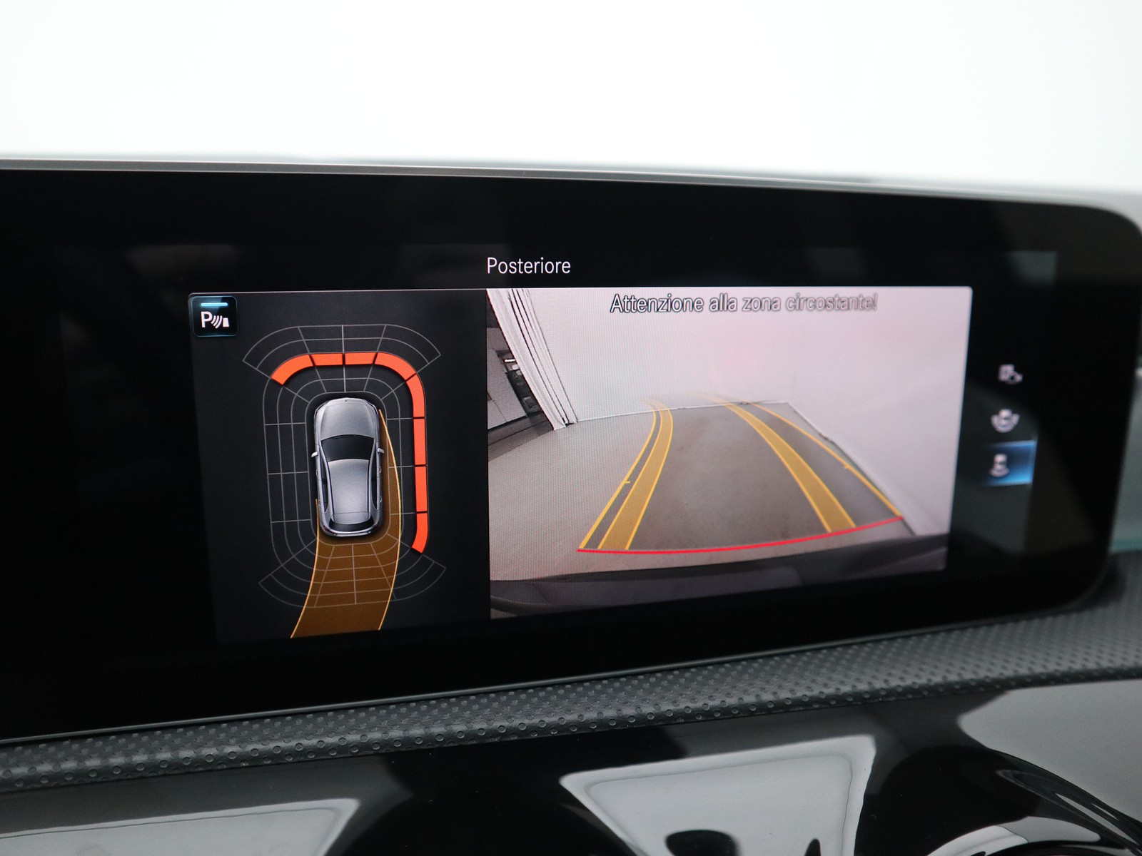 11 - Mercedes Classe A 250 e plug in hybrid (e eq-power) premium 8g-dct