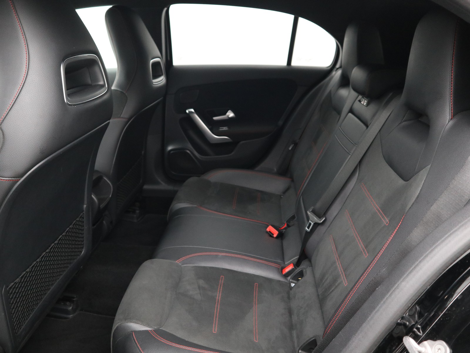 8 - Mercedes Classe A 250 e plug in hybrid (e eq-power) premium 8g-dct