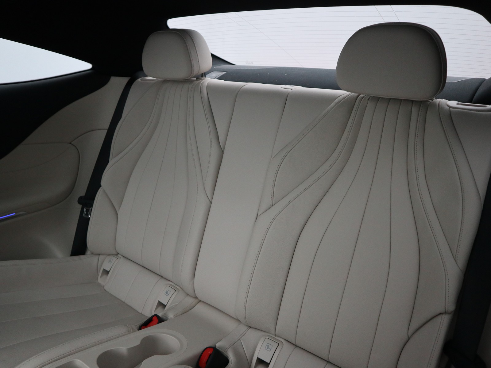 8 - Mercedes CLE coupe 200 amg line premium plus 9g-tronic plus