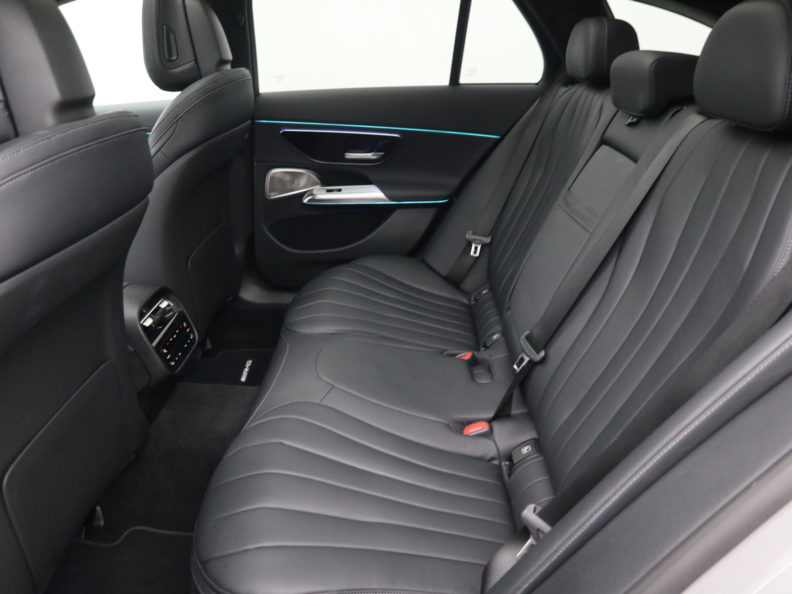 8 - Mercedes Classe E station wagon 220 d amg line premium plus 9g-tronic