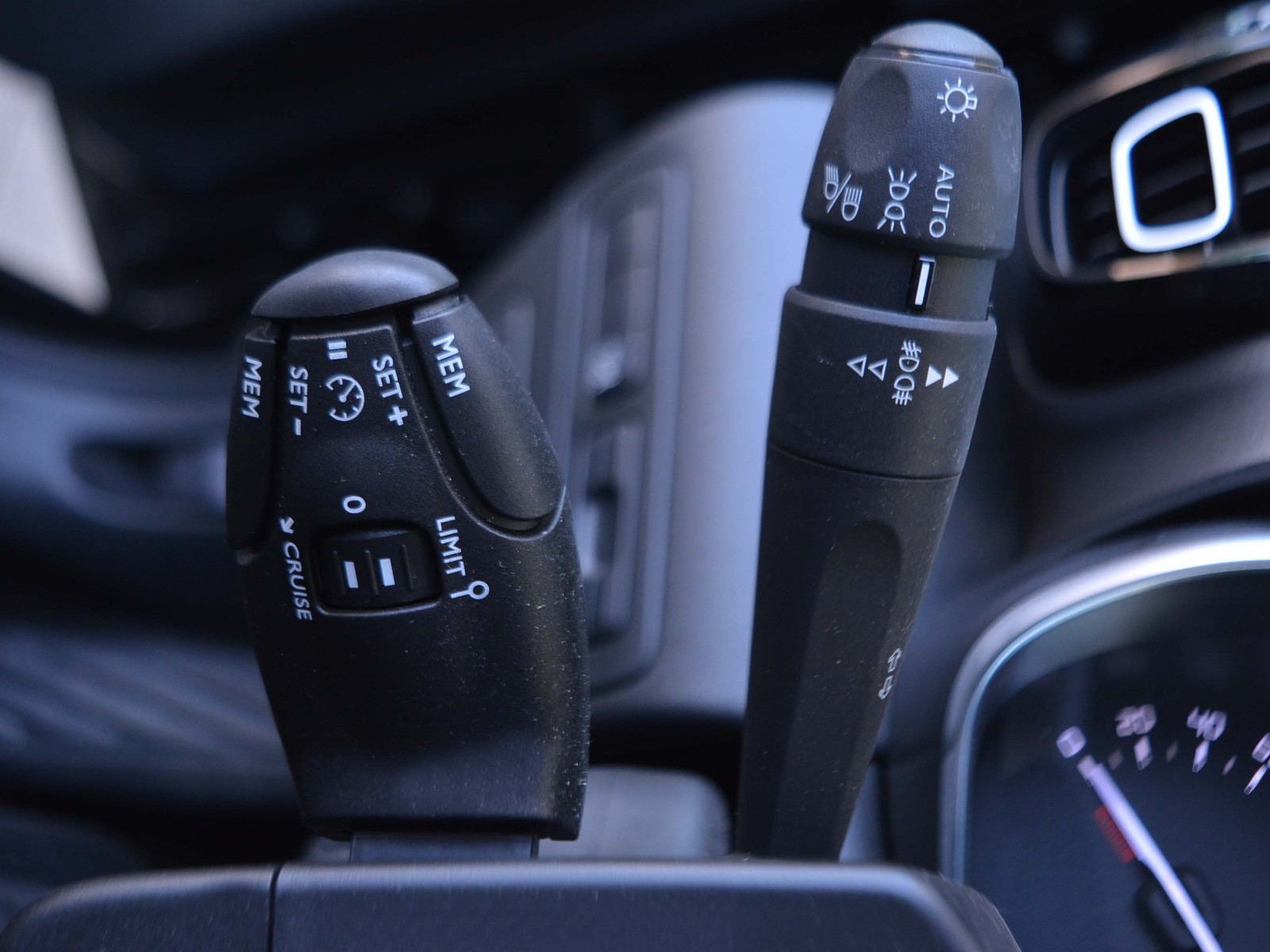 17 - Citroen C3 Aircross 1.2 puretech max eat6 s&s