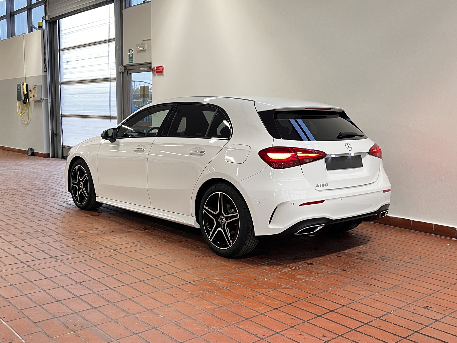 5 - Mercedes Classe A 180 amg line premium 7g-dct