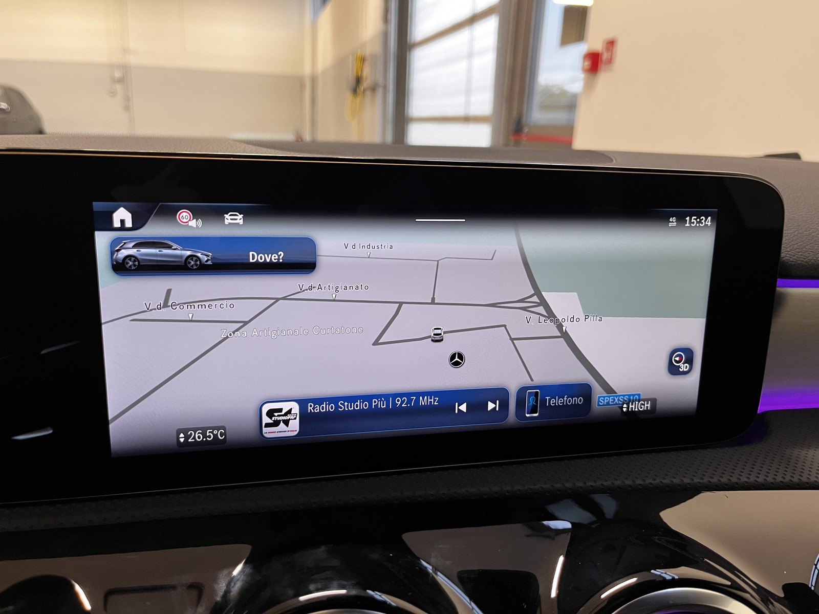 10 - Mercedes Classe A 180 amg line premium 7g-dct