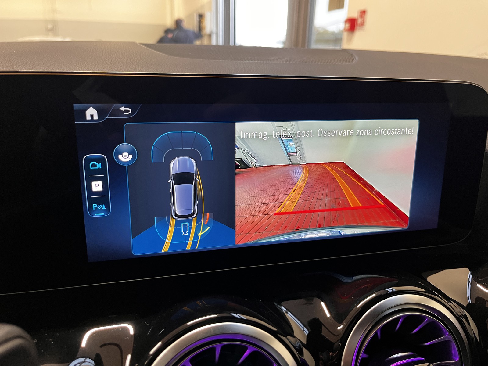 11 - Mercedes GLA 200 d amg line premium 4matic 8g-dct