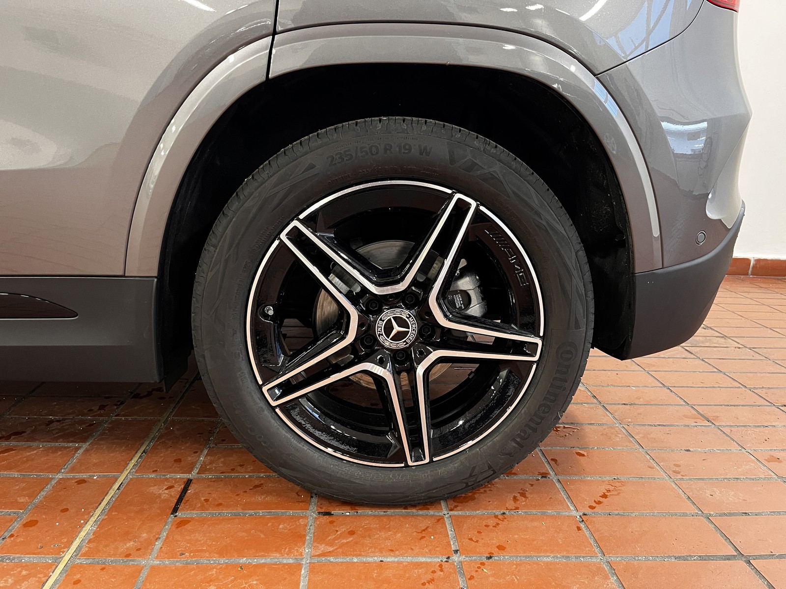 4 - Mercedes GLA 200 d amg line premium 4matic 8g-dct