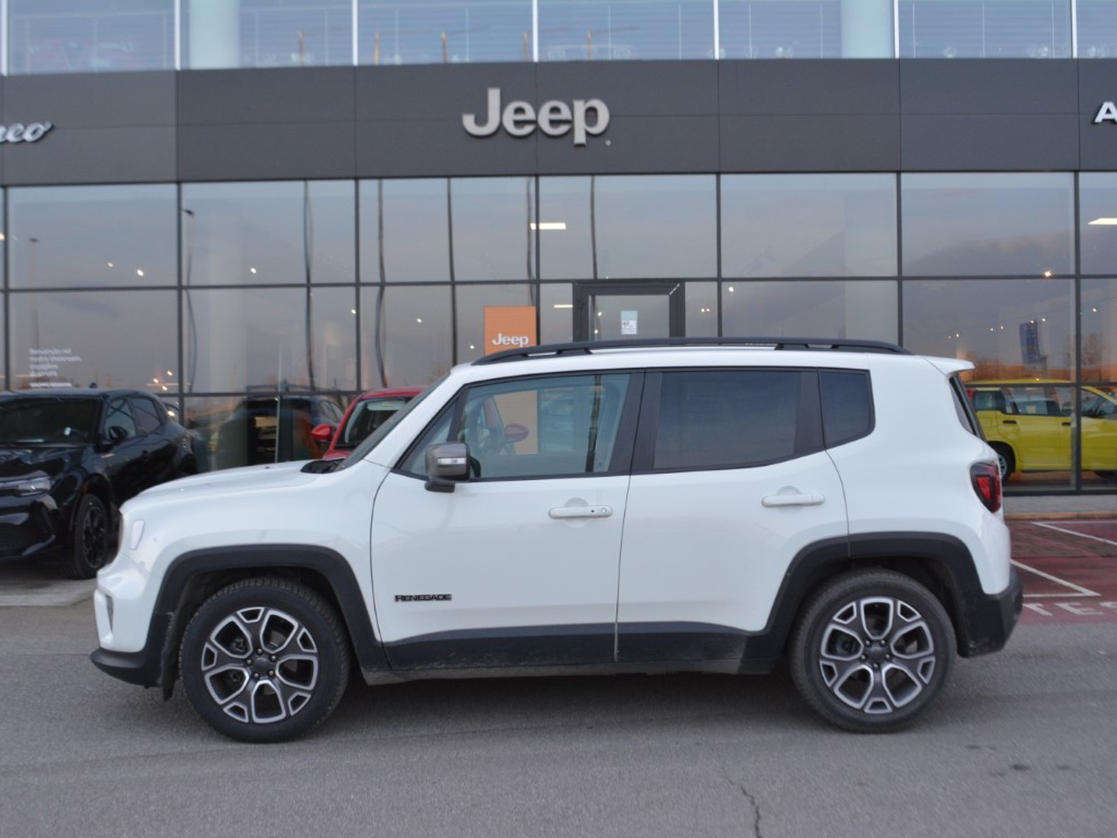 24 - Jeep Renegade 1.6 multijet ii 130cv limited 2wd
