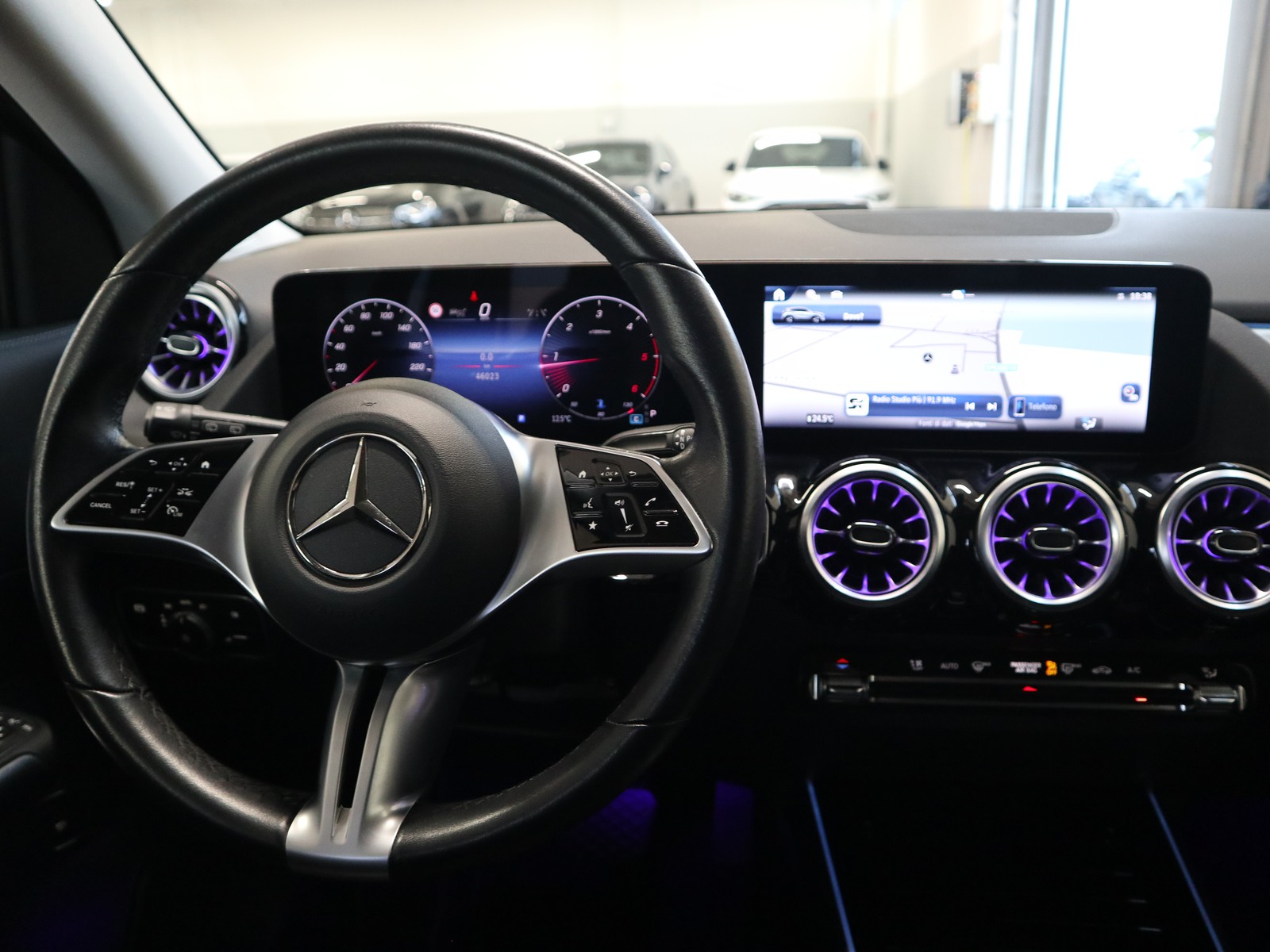 12 - Mercedes GLA 200 d progressive advanced plus 8g-dct