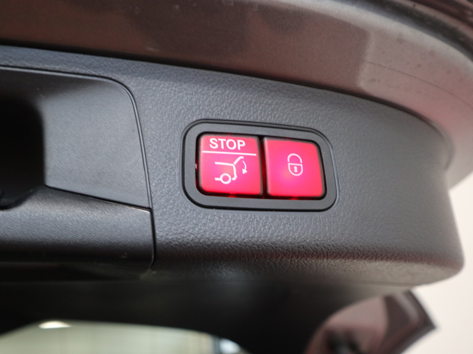 18 - Mercedes GLA 200 d progressive advanced plus 8g-dct