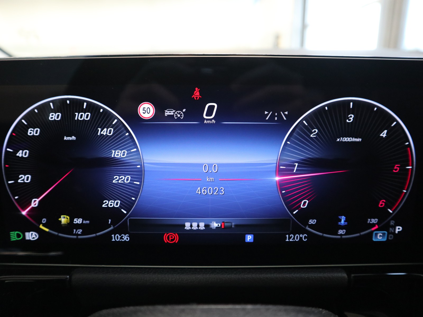 9 - Mercedes GLA 200 d progressive advanced plus 8g-dct