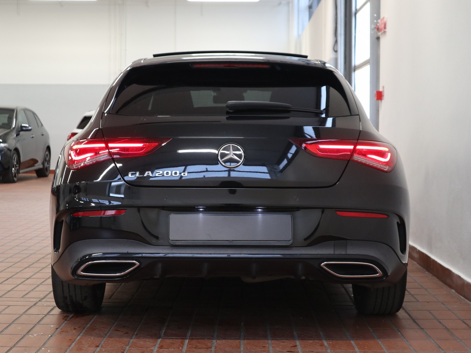 6 - Mercedes CLA shooting brake 200 d premium 8g-dct