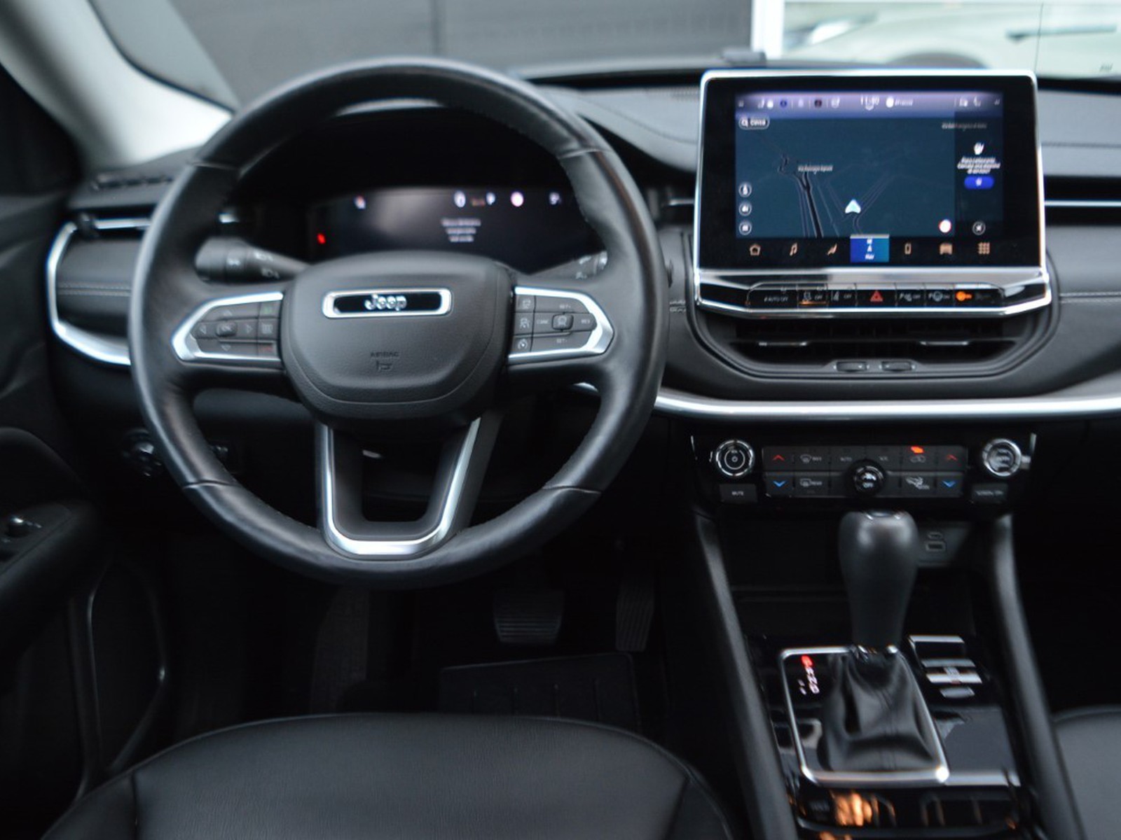 9 - Jeep Compass 1.5 turbo t4 mhev 130cv altitude 2wd