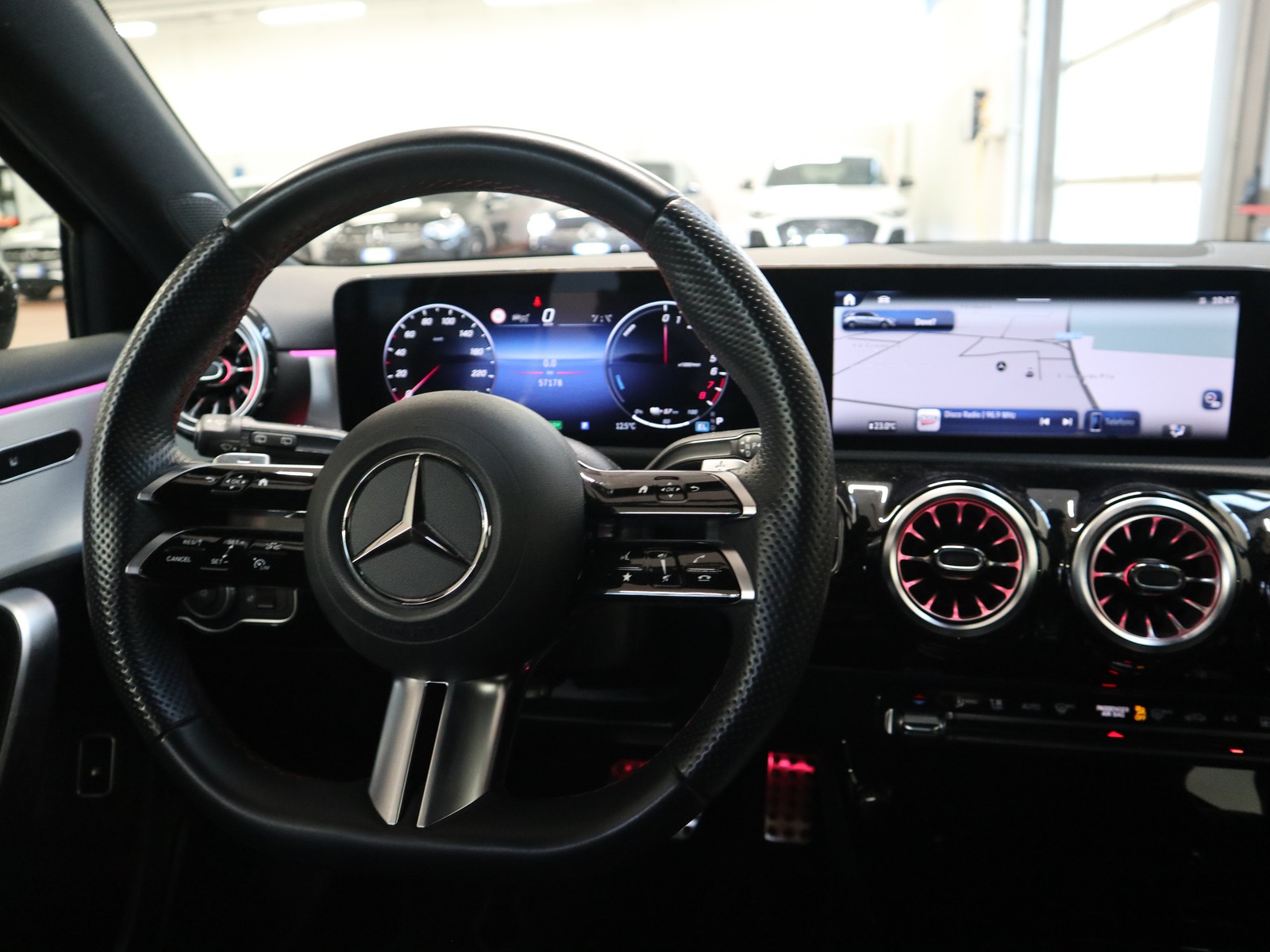 12 - Mercedes Classe A 250 e plug-in-hybrid amg line advanced plus speedshift dct amg 8g