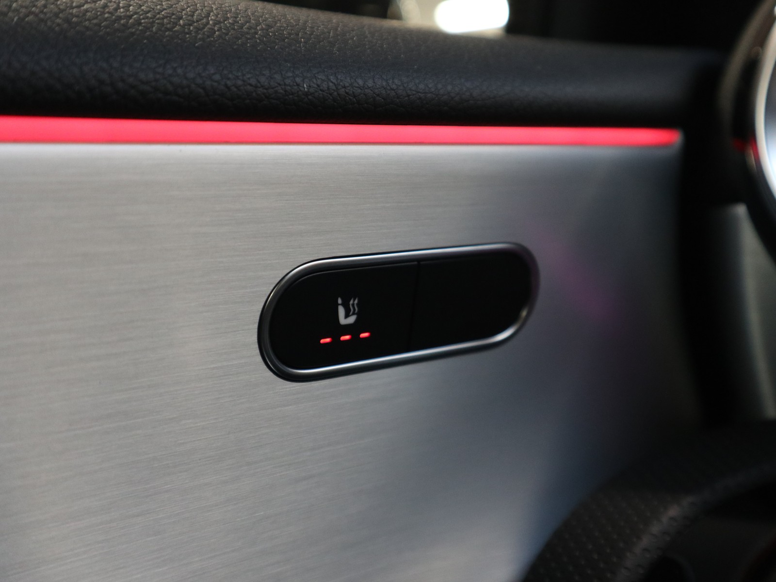 15 - Mercedes Classe A 250 e plug-in-hybrid amg line advanced plus speedshift dct amg 8g