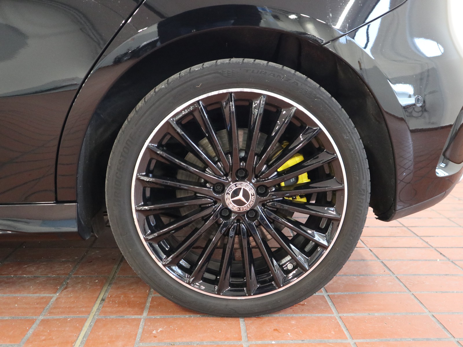 4 - Mercedes Classe A 250 e plug-in-hybrid amg line advanced plus speedshift dct amg 8g