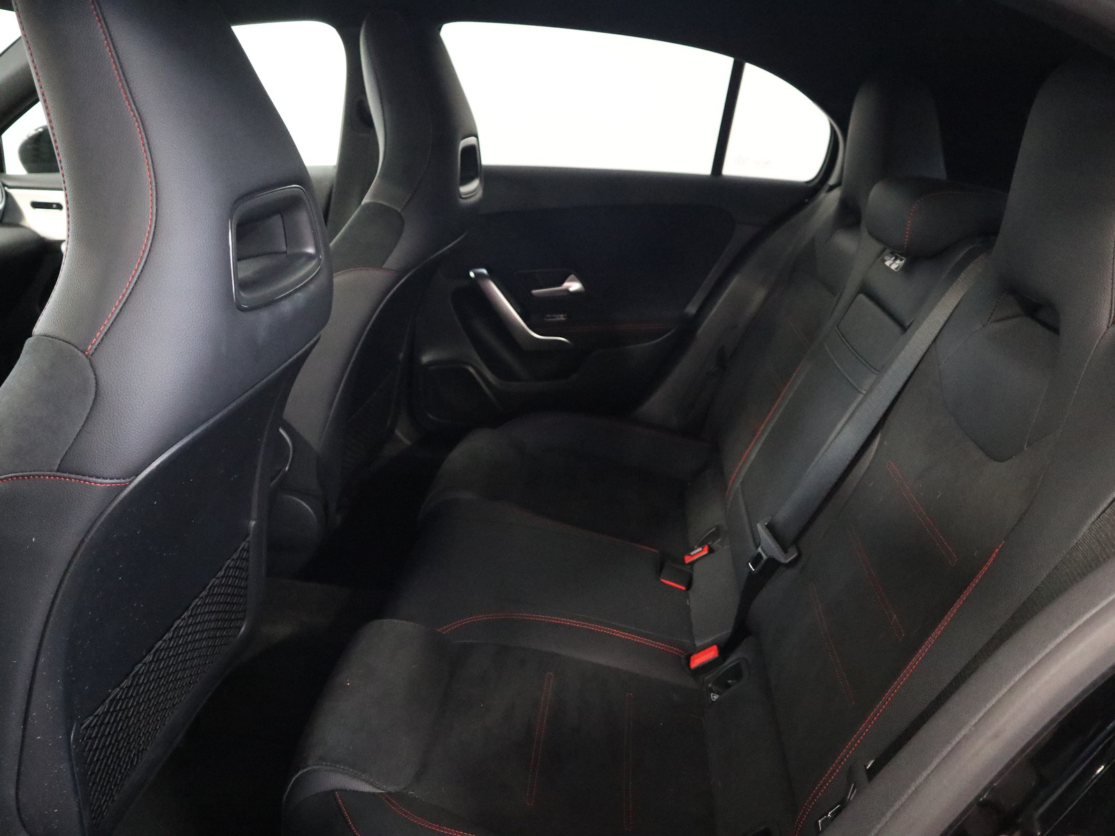 8 - Mercedes Classe A 250 e plug-in-hybrid amg line advanced plus speedshift dct amg 8g